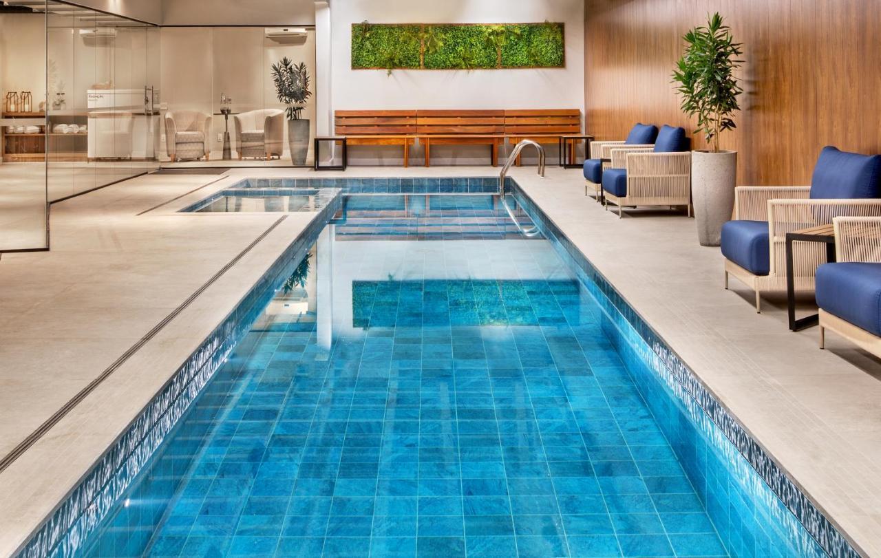 Melia Paulista Hotel São Paulo Luaran gambar Indoor pool at the Four Seasons Hotel, Hong Kong