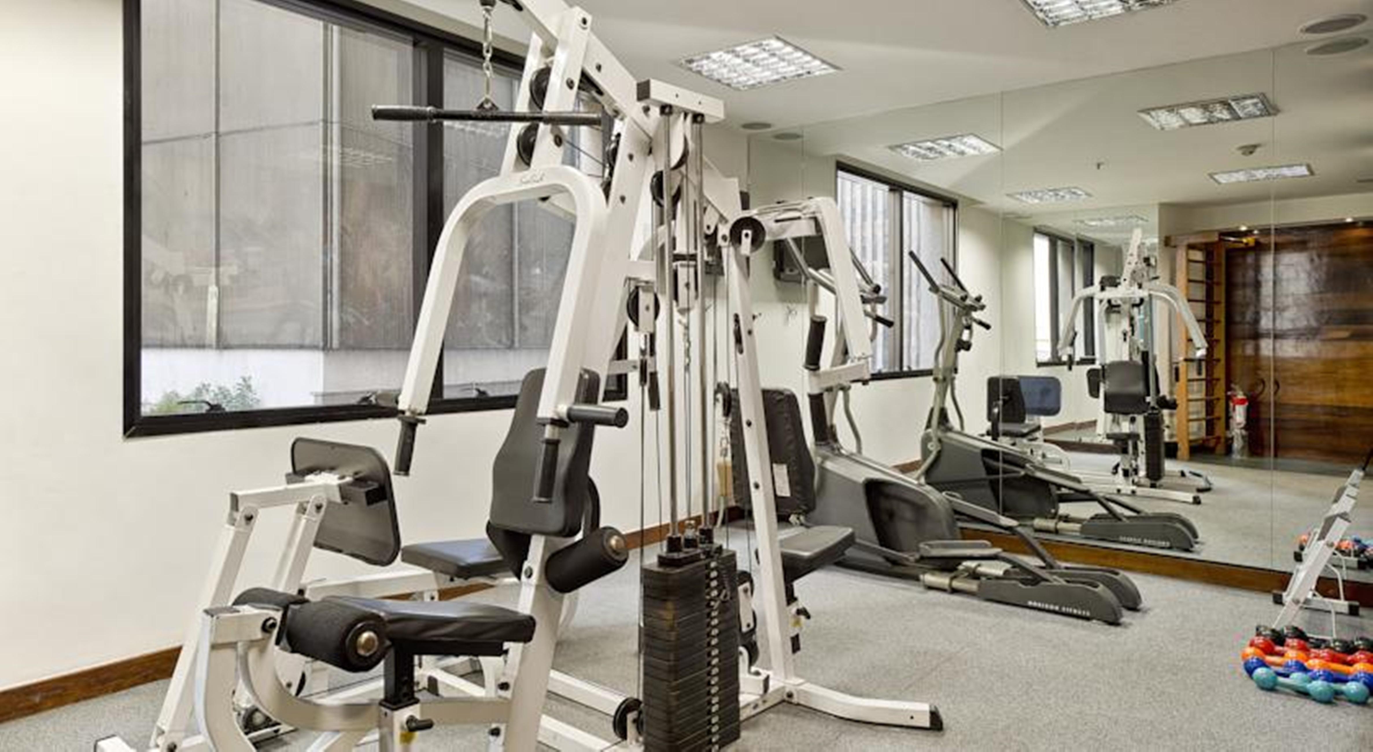 Melia Paulista Hotel São Paulo Luaran gambar A typical gym